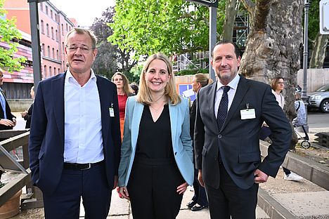 Felix Pakleppa, Verena Hubertz und Marcus Nachbauer beim Empfang