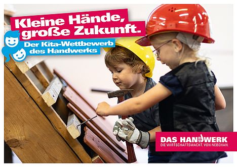 Zwei Kinder als Dachdecker - Werbebild für den Kita-Wettbewerb des Handwerks