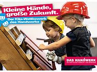 Zwei Kinder als Dachdecker - Werbebild für den Kita-Wettbewerb des Handwerks