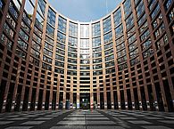 Der Innenhof des Europaparlaments