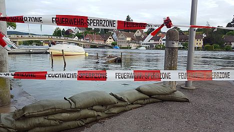 Eine Fluss hat Hochwasser